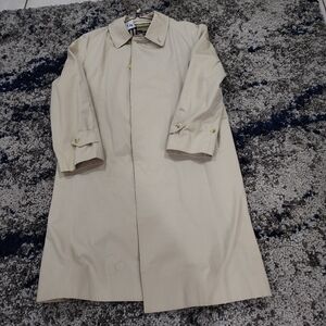 Vintage Burberrys Men's Trench Coat